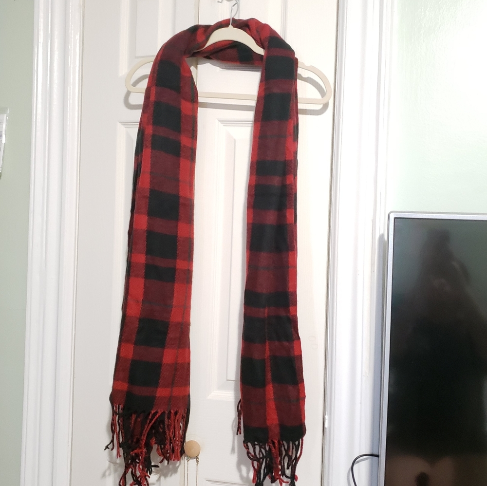 Red & Black plaid fleece scarf